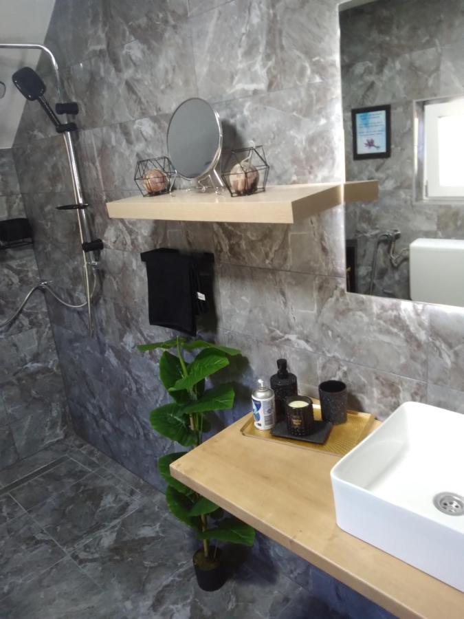Holiday House White Hill Bihac