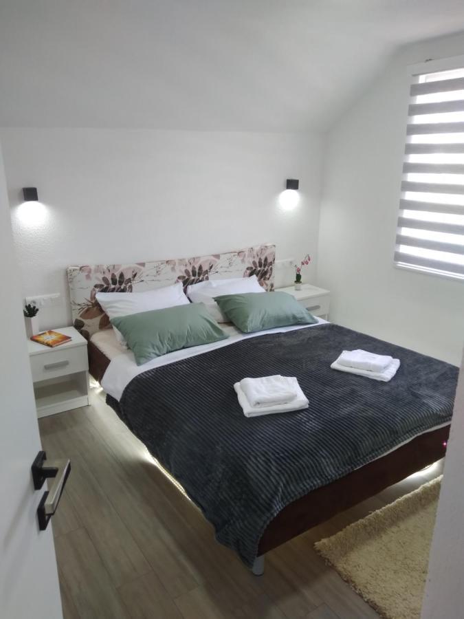 Holiday House White Hill * Bihac