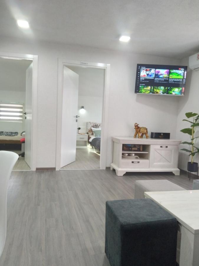Apartment Holiday House White Hill